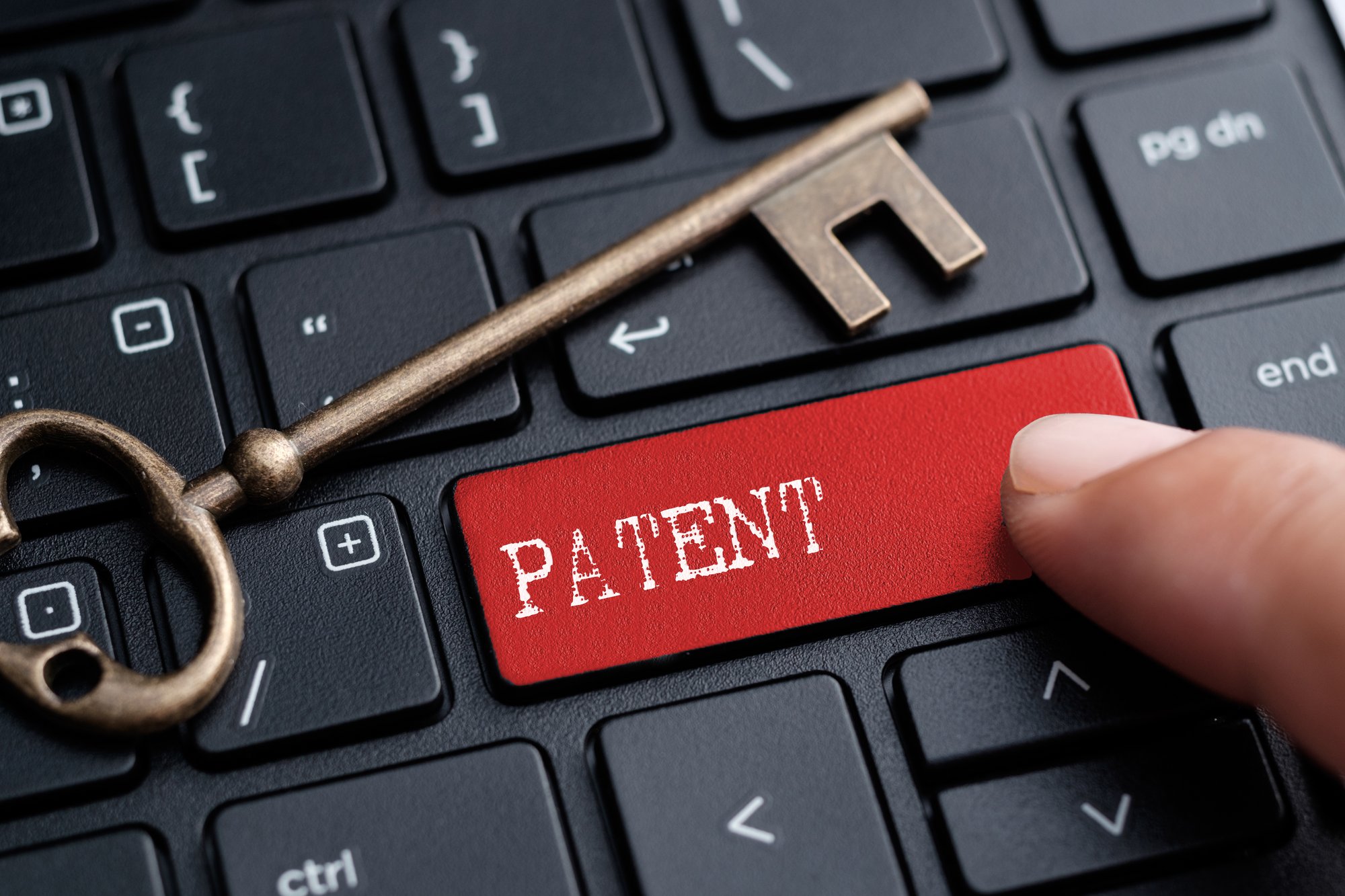 Things you need to know before applying for a patent - Banner